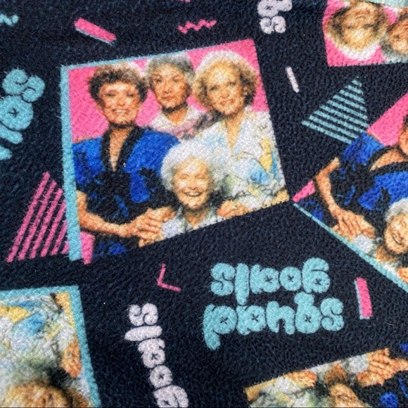 Women's Golden Girls Betty White "Squad Goals" Pajama Bottoms - Picture 3 of 7